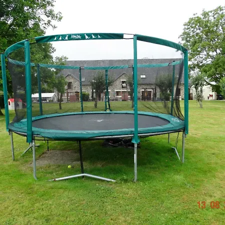 Les Champêtres Chestnut Casa de Férias Terre-et-Marais